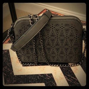 ❤️NWOT Eyelet grey bag ❤️